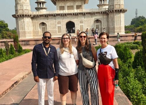 Taj Mahal Tour by Car From Jaipur